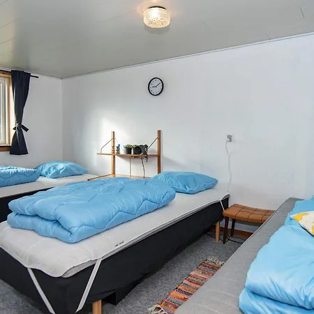 7 Person In Harboore-by Traum בית נופש הרבור