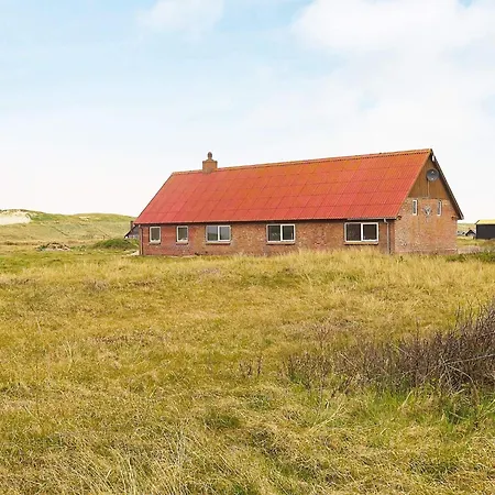 7 Person In Harboore-by Traum